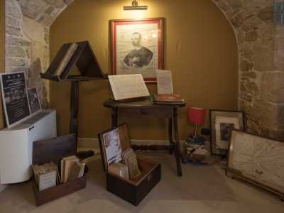 ...nel quale � gi� possibile avere un assaggio del materiale conservato nel centro studi
